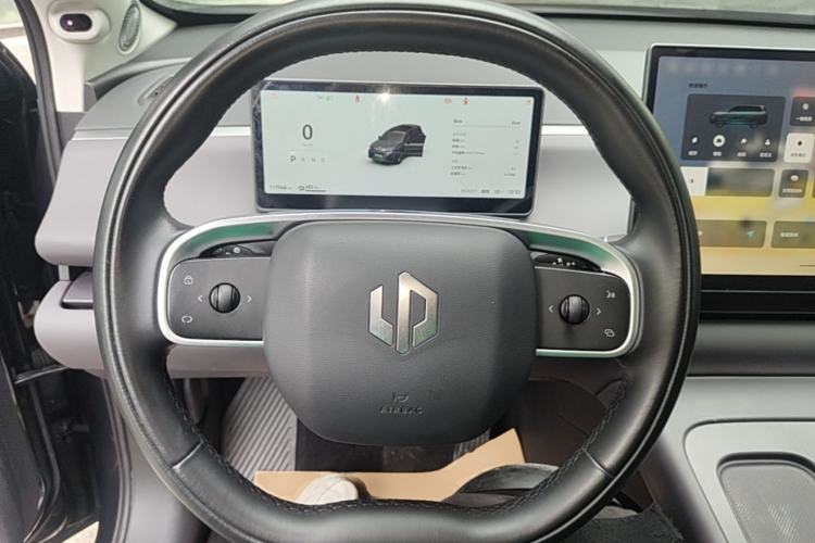 Used Leapmotor C16 2024 Pure Electric 520 Deluxe Edition Steering Wheel