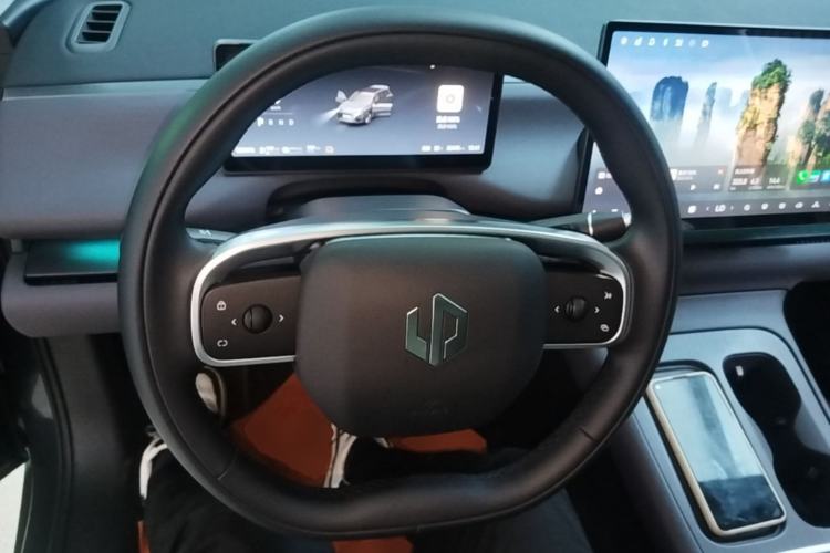 Used Leapmotor C16 2024 Range-Extended 200 Luxury Edition Steering Wheel