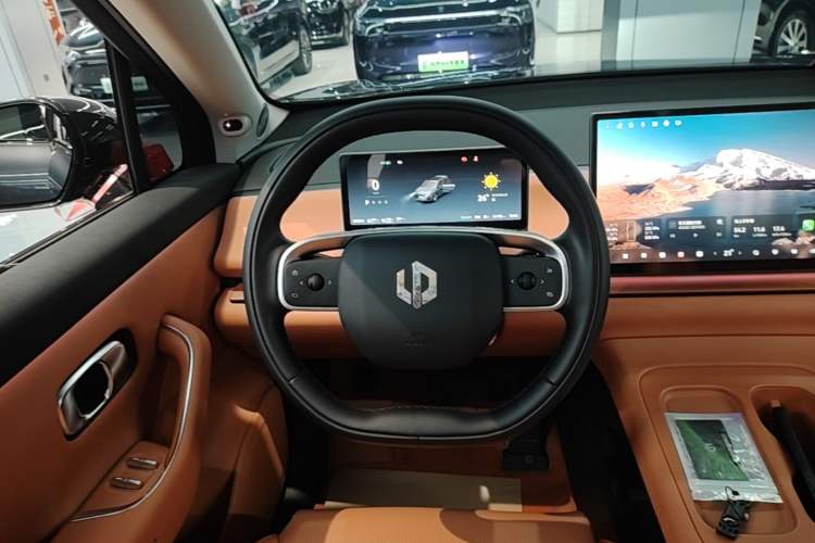 Used Leapmotor C16 2024 Range-Extended 200 Luxury Edition Steering Wheel
