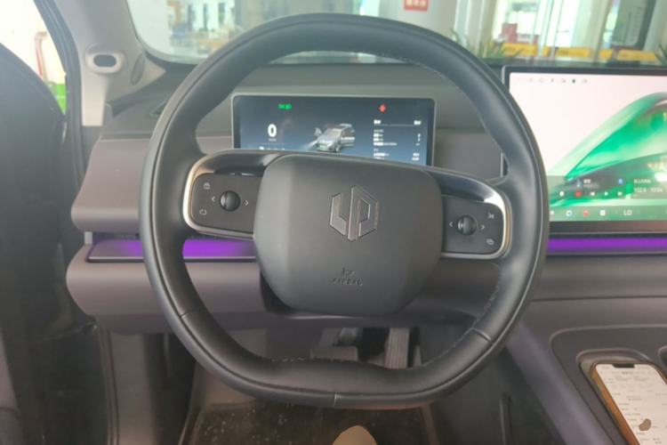 Used Leapmotor C16 2024 Pure Electric 520 Deluxe Edition Steering Wheel