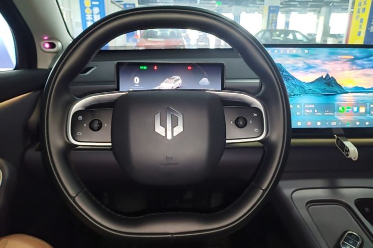 Used Leapmotor C16 2024 Range-Extended 200 LiDAR Edition Steering Wheel