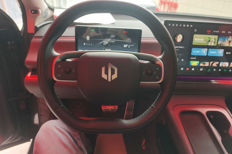 Used Leapmotor C16 2024 Range-Extended 200 LiDAR Edition Steering Wheel