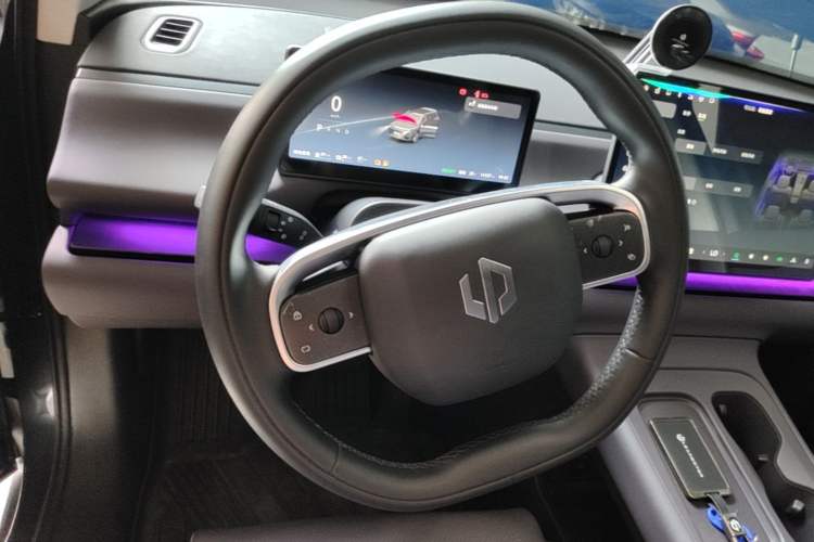 Used Leapmotor C16 2024 Range-Extended 200 Luxury Edition Steering Wheel