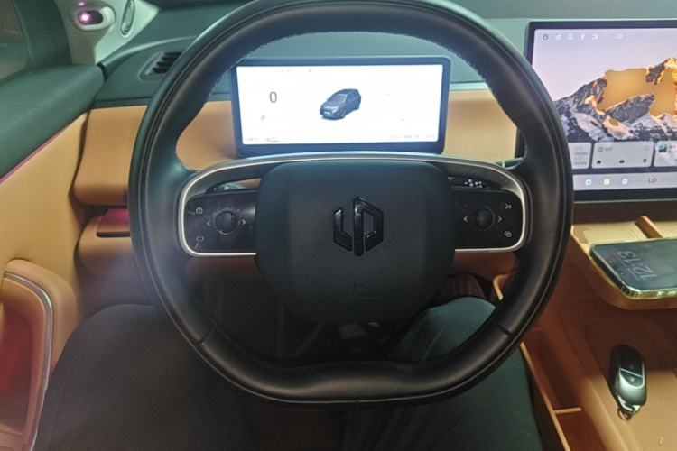 Used Leapmotor C16 2024 Pure Electric 520 Deluxe Edition Steering Wheel