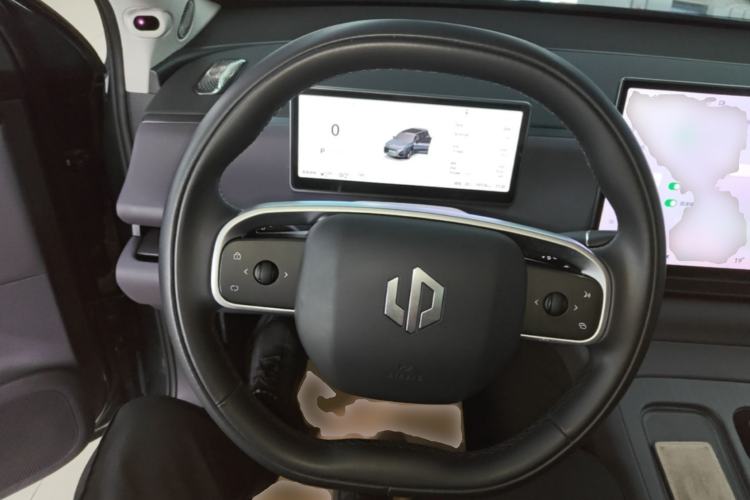Used Leapmotor C16 2024 Range-Extended 200 Luxury Edition Steering Wheel