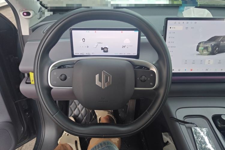 Used Leapmotor C16 2024 Range-Extended 200 Luxury Edition Steering Wheel