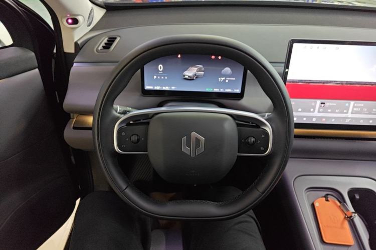 Used Leapmotor C16 2024 Range-Extended 200 Luxury Edition Steering Wheel