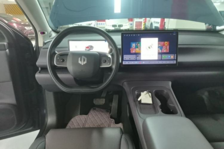 Used Leapmotor C16 2024 Range-Extended 200 LiDAR Edition Steering Wheel