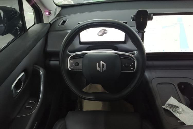 Used Leapmotor C16 2024 Pure Electric 520 Deluxe Edition Steering Wheel