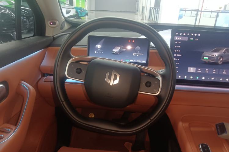 Used Leapmotor C16 2024 Range-Extended 200 Luxury Edition Steering Wheel