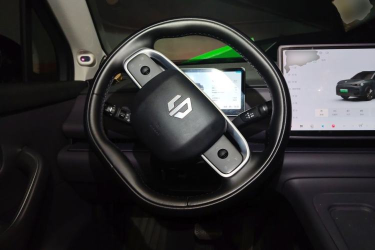 Used Leapmotor C16 2024 Pure Electric 520 Deluxe Edition Steering Wheel