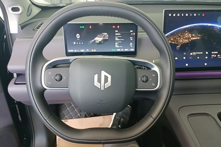 Used Leapmotor C16 2024 Range-Extended 200 Luxury Edition Steering Wheel