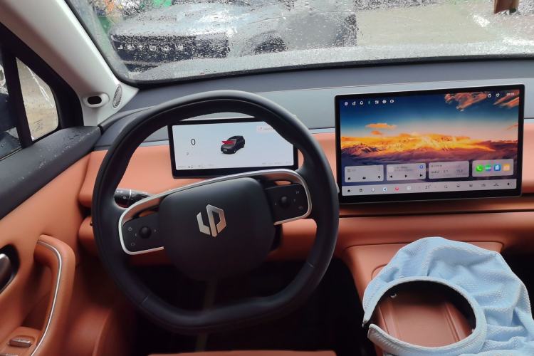 Used Leapmotor C16 2024 Range-Extended 200 Luxury Edition Steering Wheel