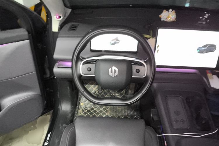 Used Leapmotor C16 2024 All-Electric 520 LiDAR Edition Steering Wheel