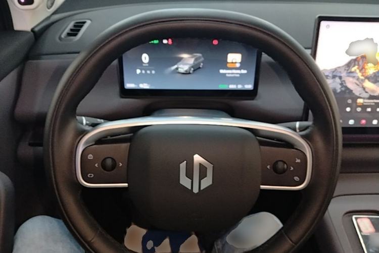 Used Leapmotor C16 2024 All-Electric 520 LiDAR Edition Steering Wheel