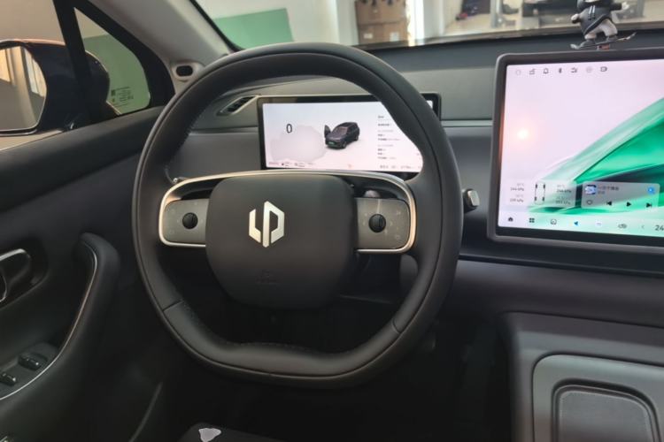 Used Leapmotor C16 2024 Range-Extended 200 Luxury Edition Steering Wheel