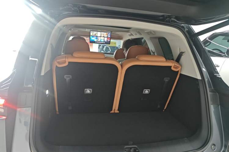 Used Leapmotor C16 2024 Range-Extended 200 Luxury Edition Trunk