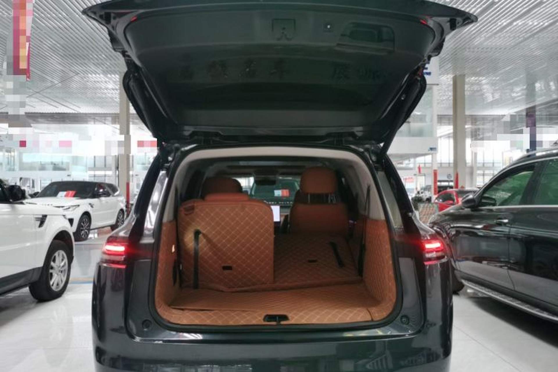 Used Leapmotor C16 2024 Range-Extended 200 Luxury Edition Trunk