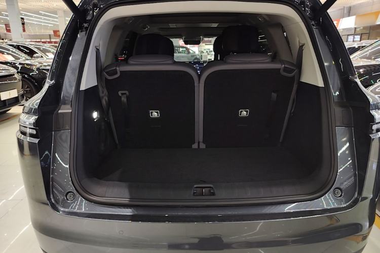 Used Leapmotor C16 2024 Range-Extended 200 Luxury Edition Trunk