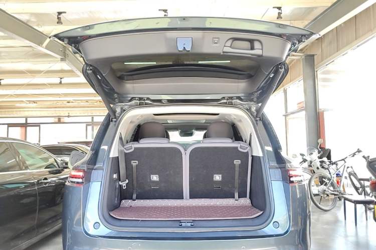Used Leapmotor C16 2024 Range-Extended 200 Luxury Edition Trunk