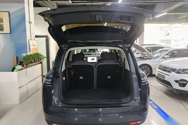 Used Leapmotor C16 2024 All-Electric 520 LiDAR Edition Trunk