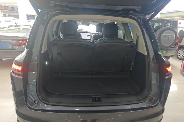Used Leapmotor C16 2024 Range-Extended 200 Luxury Edition Trunk
