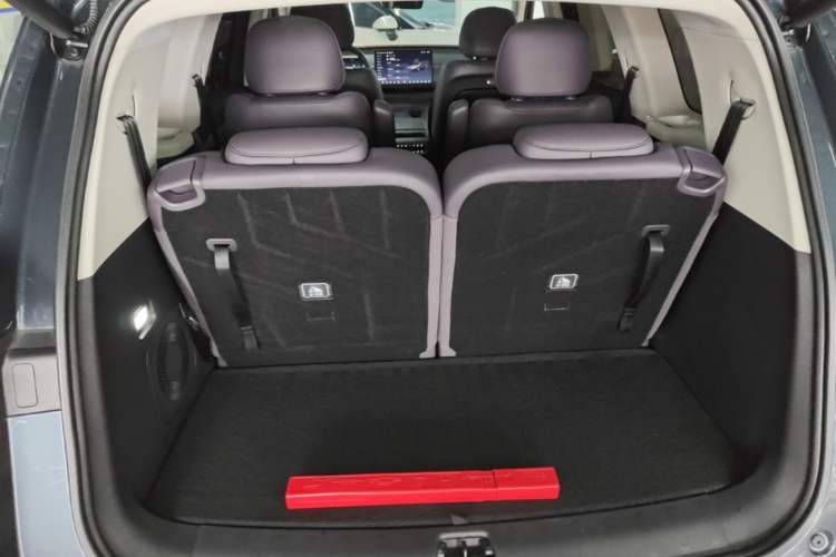 Used Leapmotor C16 2024 Range-Extended 200 Luxury Edition Trunk