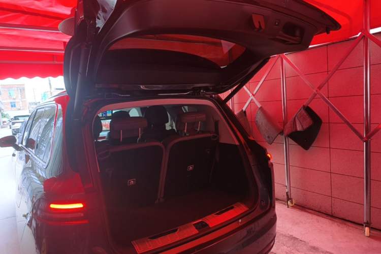 Used Leapmotor C16 2024 Range-Extended 200 LiDAR Edition Trunk