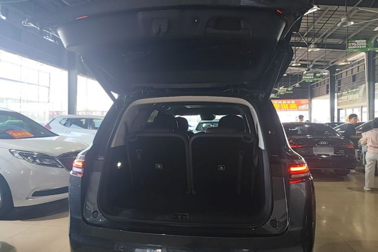 Used Leapmotor C16 2024 Range-Extended 200 LiDAR Edition Trunk