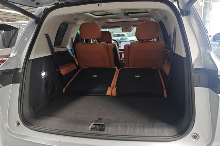 Used Leapmotor C16 2024 Range-Extended 200 Luxury Edition Trunk