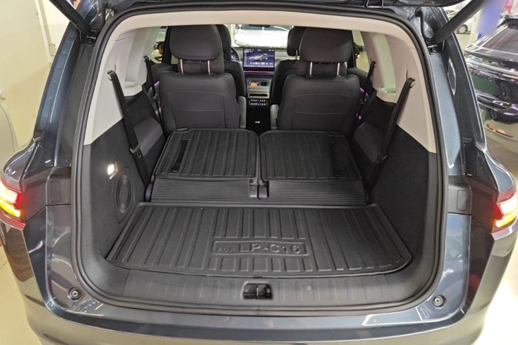 Used Leapmotor C16 2024 Range-Extended 200 Luxury Edition Trunk