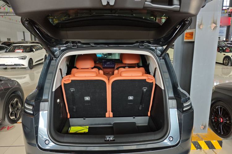 Used Leapmotor C16 2024 Range-Extended 200 Luxury Edition Trunk
