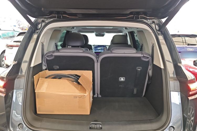 Used Leapmotor C16 2024 Range-Extended 200 Luxury Edition Trunk