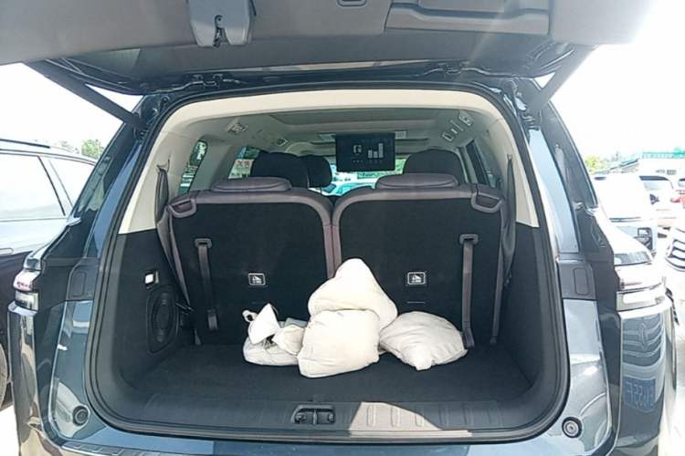Used Leapmotor C16 2024 Range-Extended 200 Luxury Edition Trunk