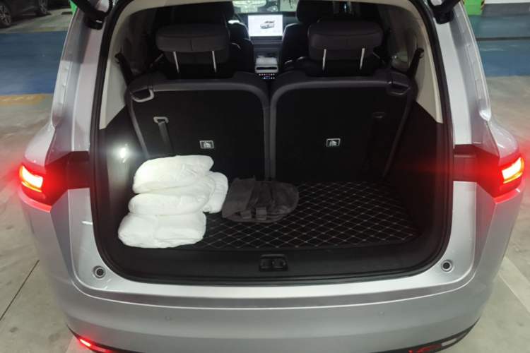 Used Leapmotor C16 2024 Pure Electric 520 Deluxe Edition Trunk