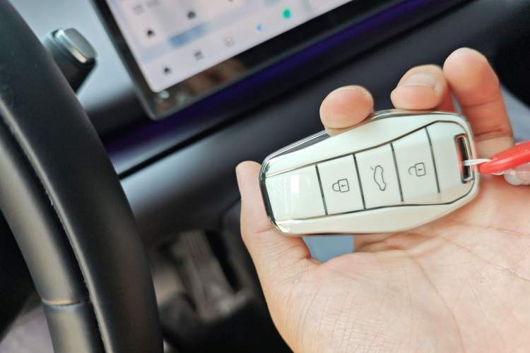 Used Leapmotor C16 2024 Range-Extended 200 Luxury Edition Vehicle Key