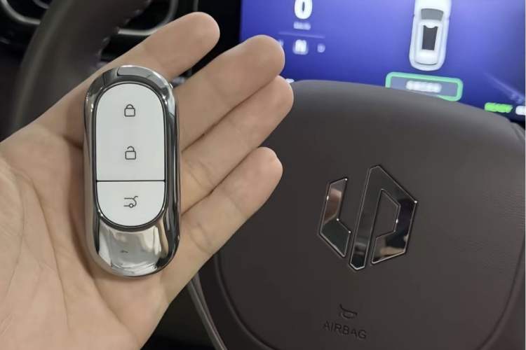 Used Leapmotor C16 2024 Range-Extended 200 Luxury Edition Vehicle Key