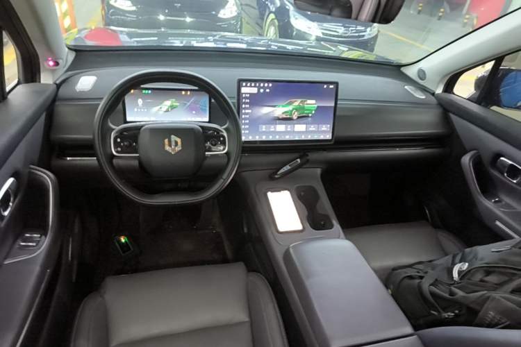 Used Leapmotor C16 2024 Range-Extended 200 Luxury Edition Center Console