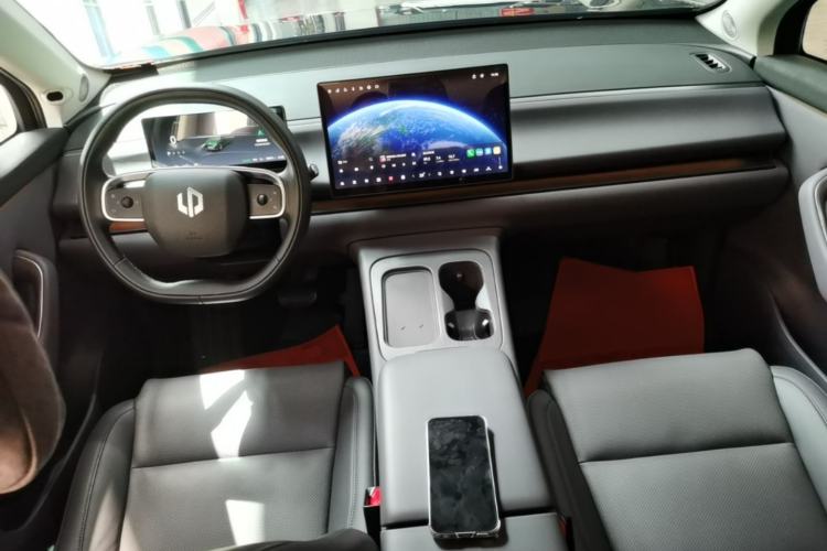 Used Leapmotor C16 2024 Range-Extended 200 Luxury Edition Center Console