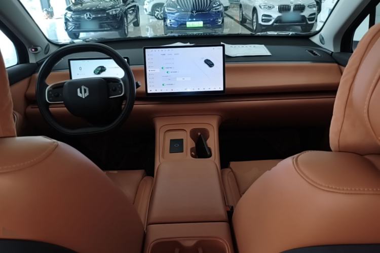 Used Leapmotor C16 2024 Range-Extended 200 LiDAR Edition Center Console