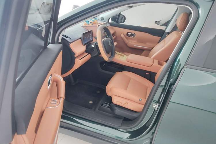 Used Leapmotor C16 2024 Range-Extended 200 Luxury Edition Driver Seat