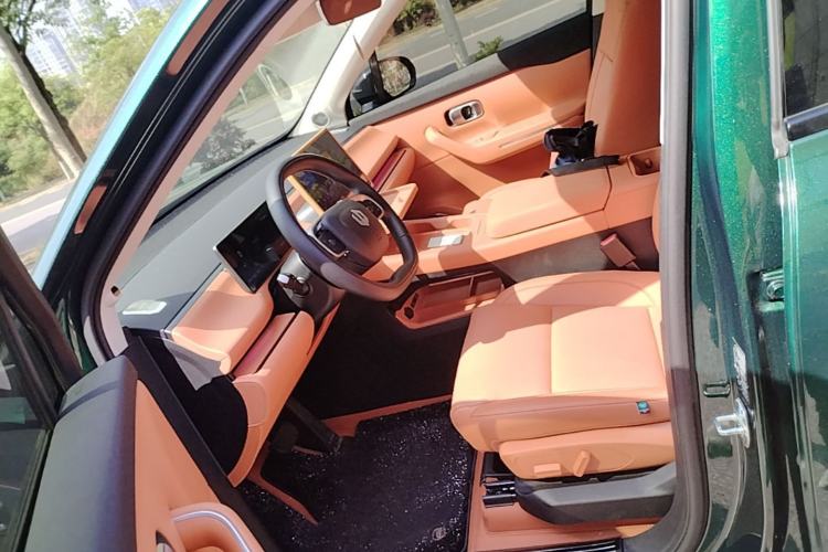 Used Leapmotor C16 2024 Range-Extended 200 Luxury Edition Driver Seat