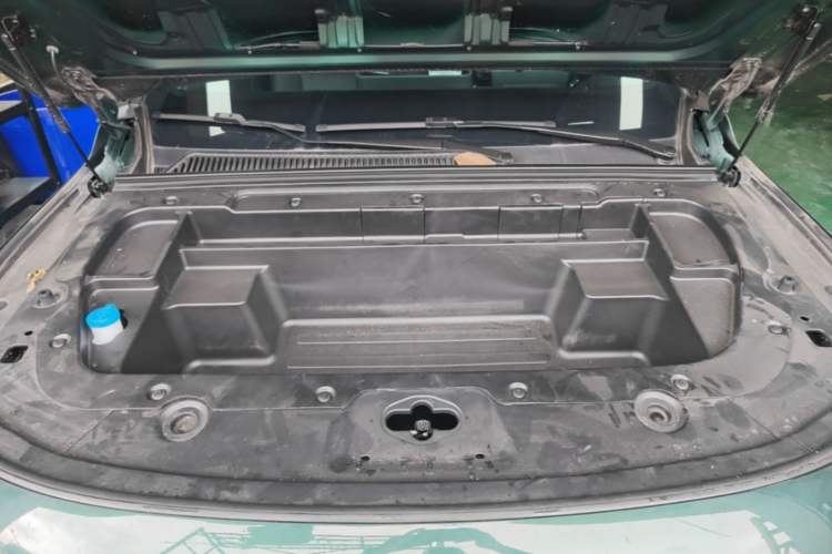 Used Leapmotor C16 2024 All-Electric 580 Luxury Edition Engine Bay