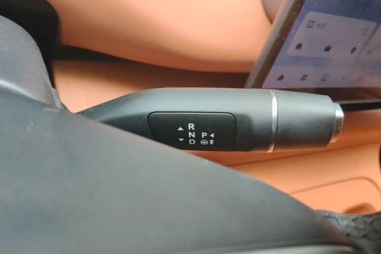 Used Leapmotor C16 2024 All-Electric 520 LiDAR Edition Gear Lever