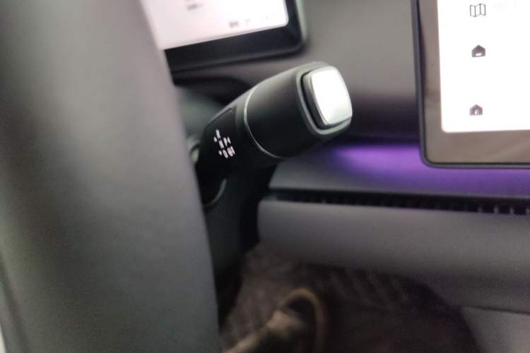 Used Leapmotor C16 2024 All-Electric 520 LiDAR Edition Gear Lever