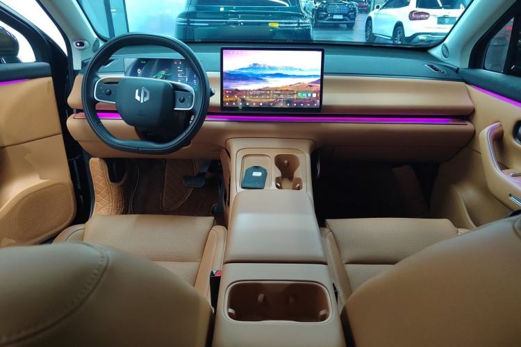 Used Leapmotor C16 2024 Range-Extended 200 Luxury Edition Interior 2