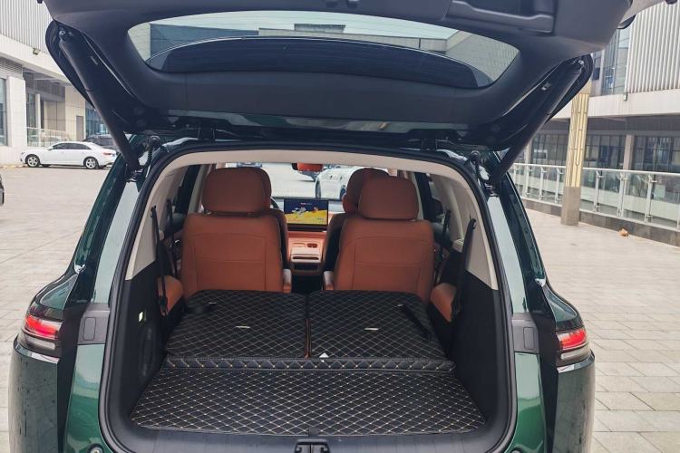 Used Leapmotor C16 2024 Range-Extended 200 Luxury Edition Interior 3