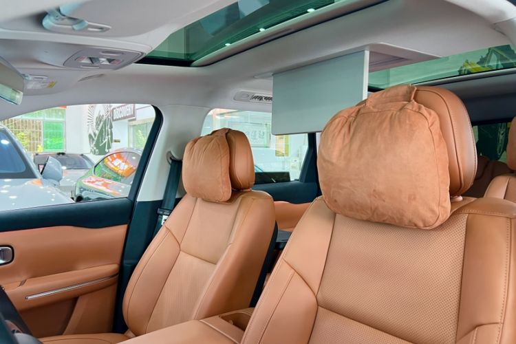 Used Leapmotor C16 2024 Range-Extended 200 Luxury Edition Interior 6