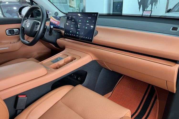 Used Leapmotor C16 2024 Range-Extended 200 Luxury Edition Interior 7