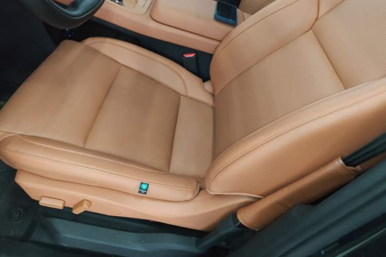 Used Leapmotor C16 2024 Range-Extended 200 LiDAR Edition Left Front Seat